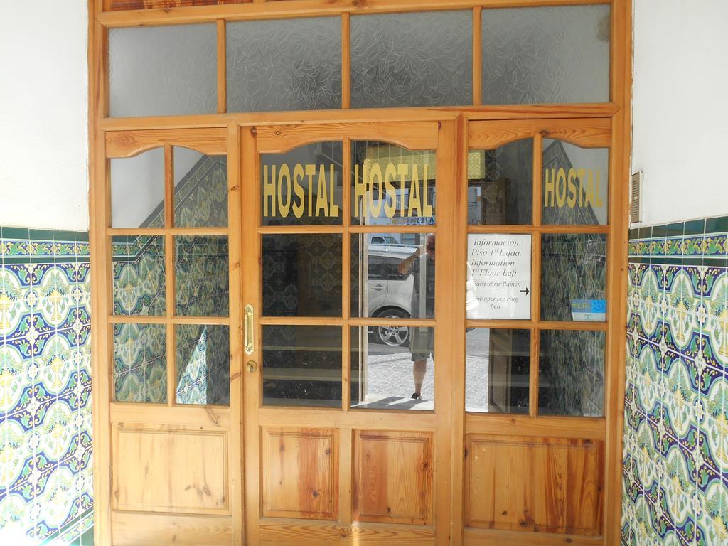 Hostal Paco Pepe Conil De La Frontera Buitenkant foto
