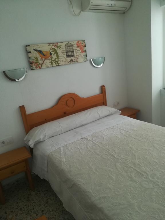 Hostal Paco Pepe Conil De La Frontera Buitenkant foto